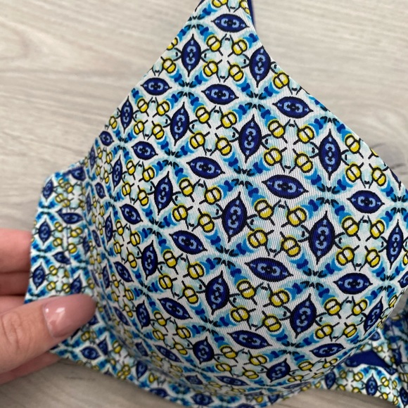 Victoria’s Secret Perfect Shape Bra - Picture 2 of 8